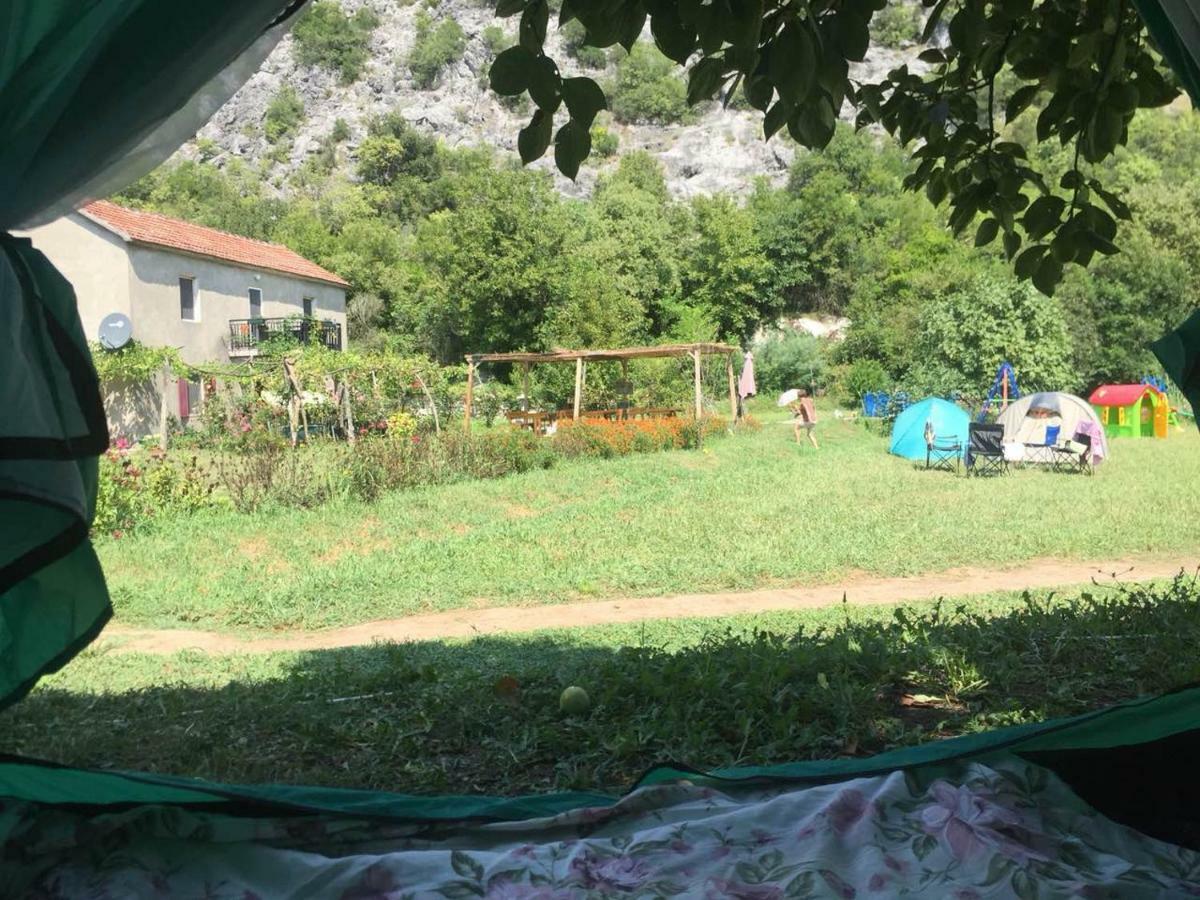 Camp Podkraj Hotel เวียร์ปาซาร์ ภายนอก รูปภาพ
